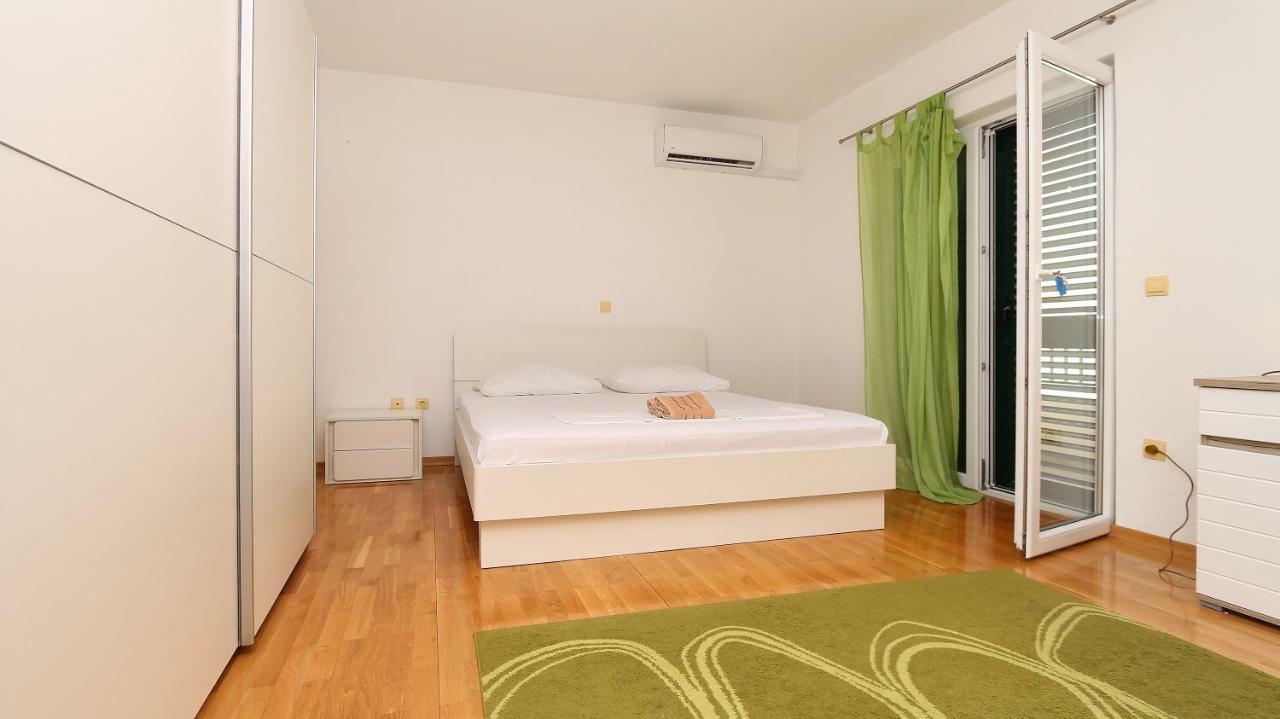 House Lipo Hotel Makarska Exterior photo